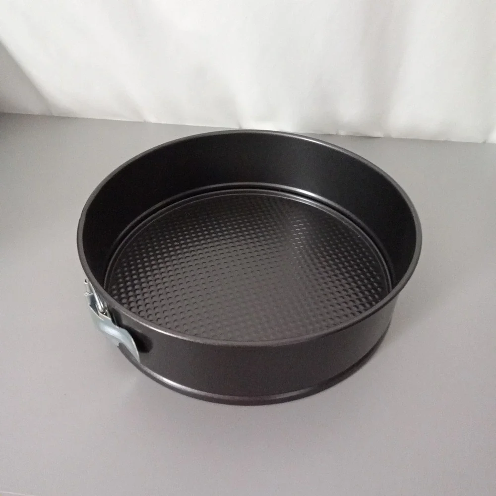 Round Nonstick Springform Pan 9.5 Inch Dark Gray Textured Base Cheesecake Pan
